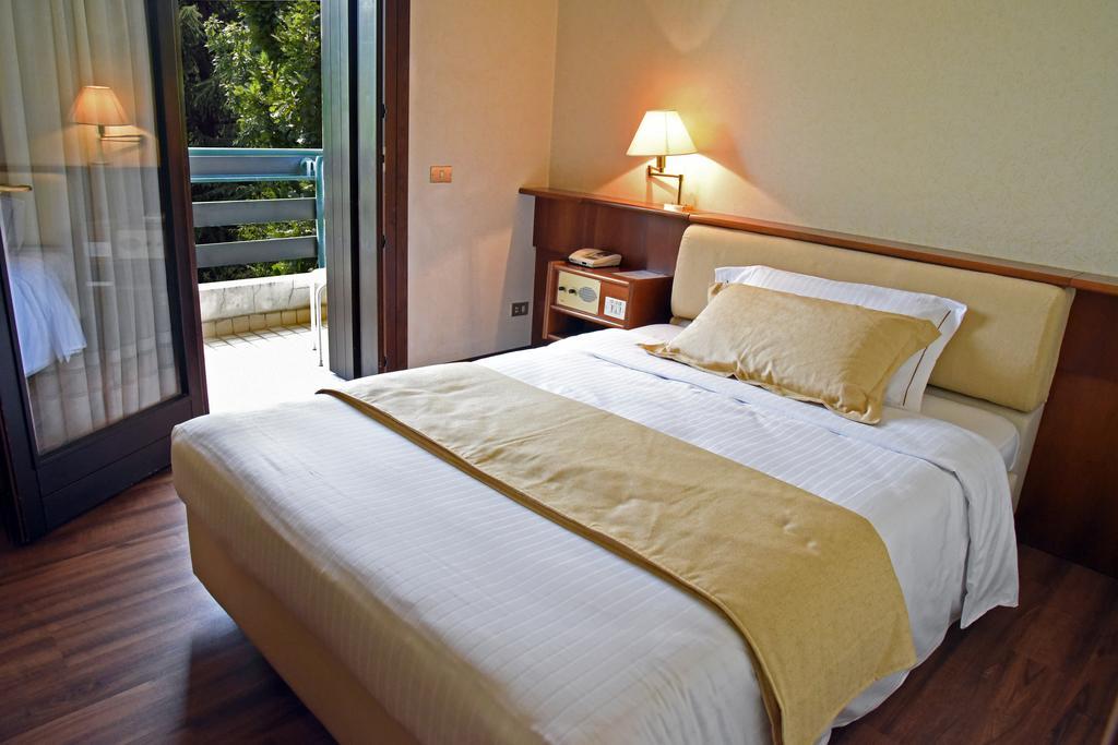 Hotel Bellavista Montebelluna Ngoại thất bức ảnh